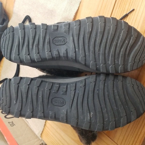 Women's Lined Snow Boots Size 11 - Picture 3 of 5